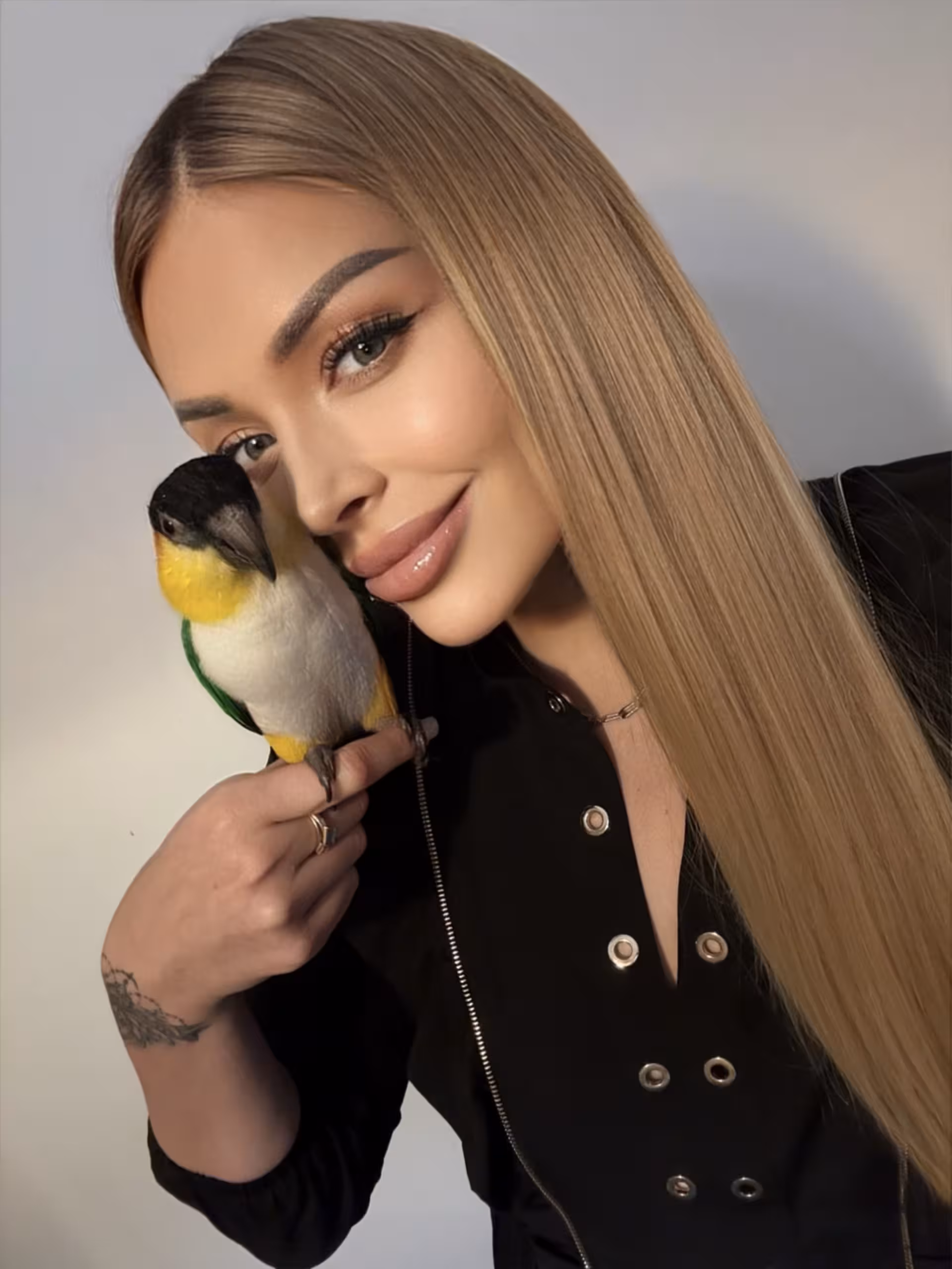 Alina dating single over 50