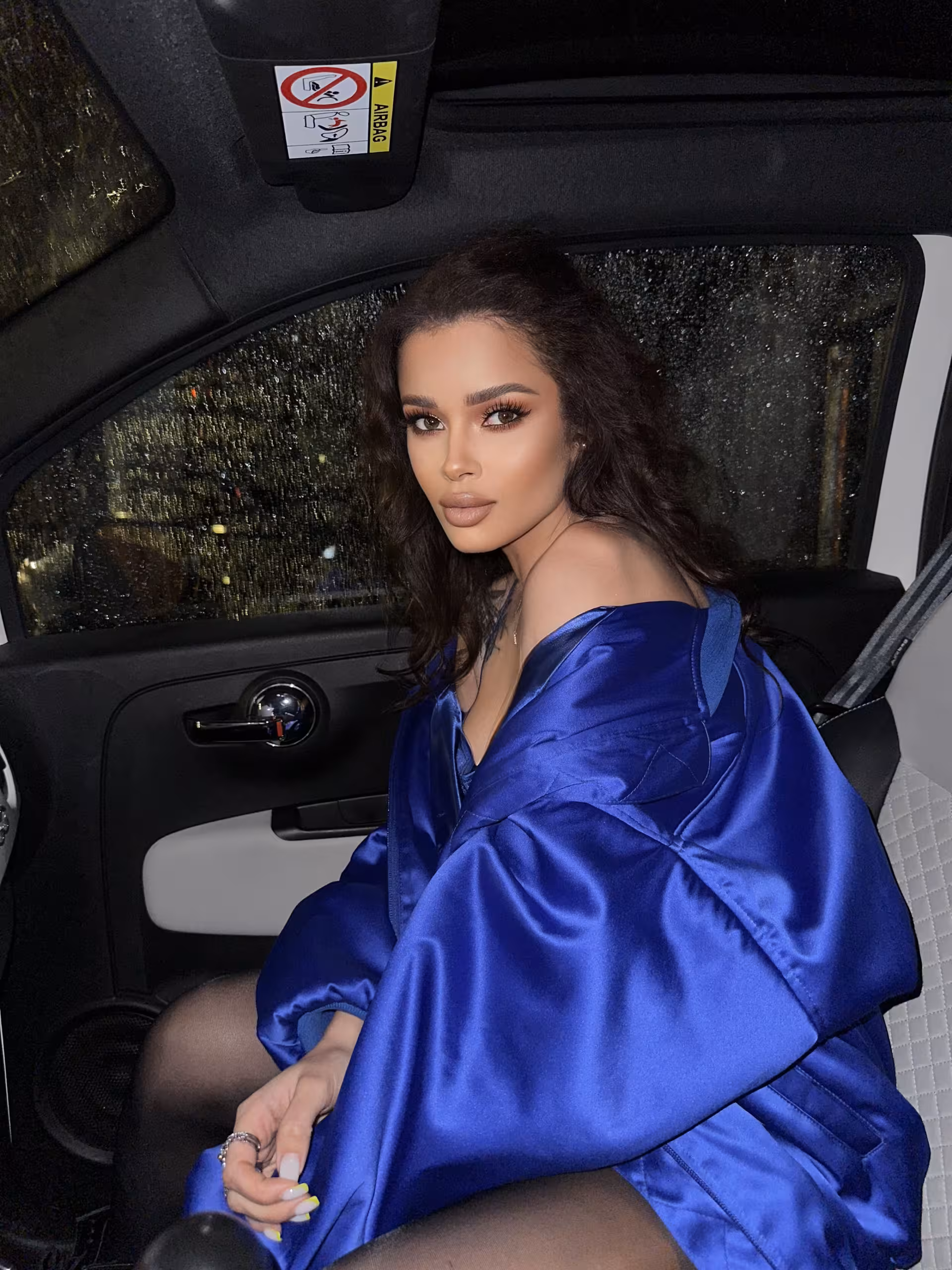 Erika dating single site