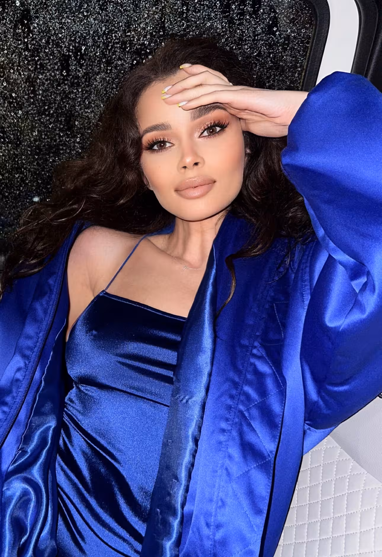 Erika dating single site