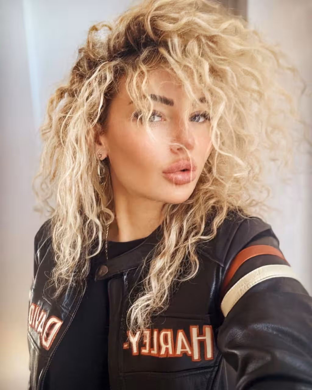 Irina ukraine brides gold