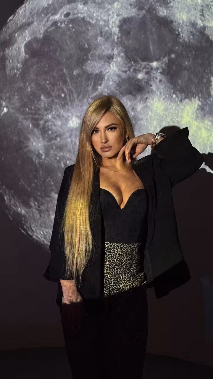 Tata golden ukrainian brides