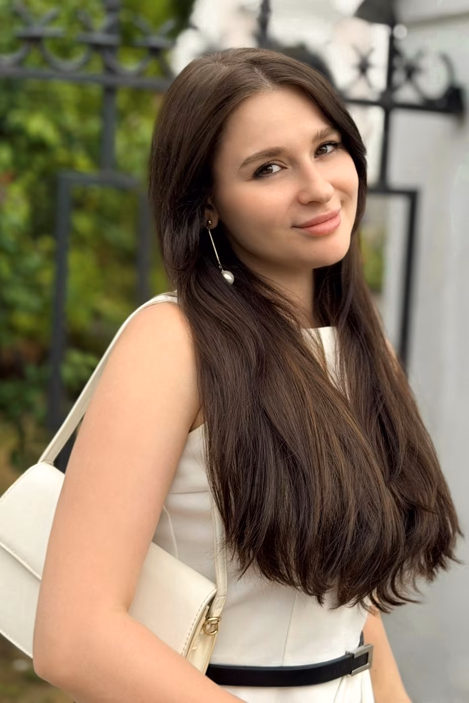 Anna 30 Kyiv  Ukraine Charmer bride dreaming of a family