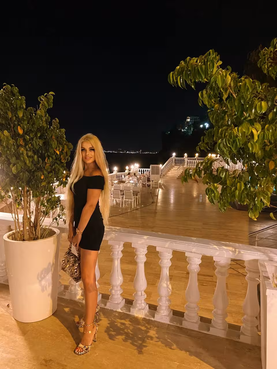 Elena 44 yo from Antalya Turkey Charming bride looking for her forever man