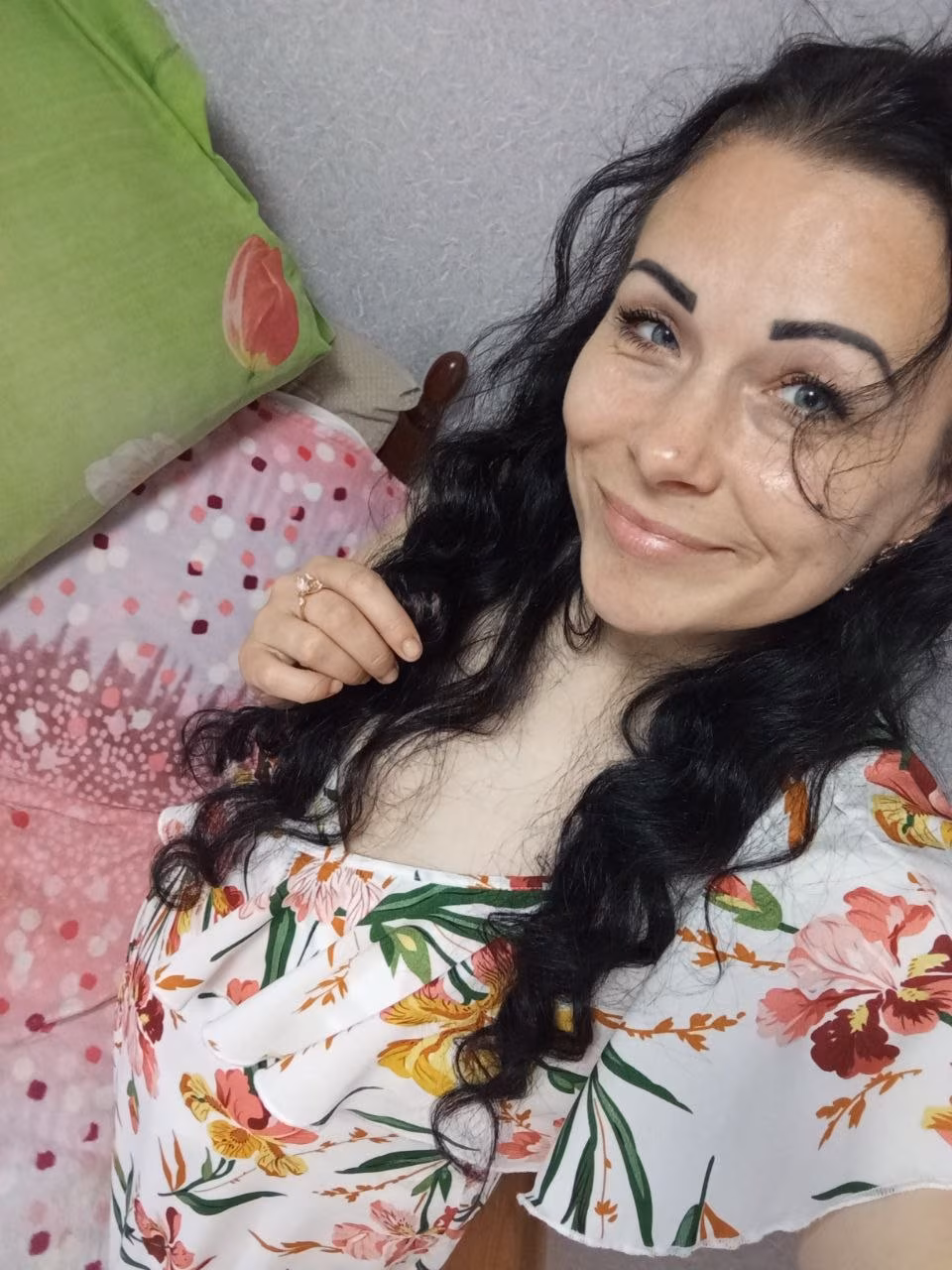 Natalie 40 yo from Berdyansk Russia I'm a bride with charming charisma
