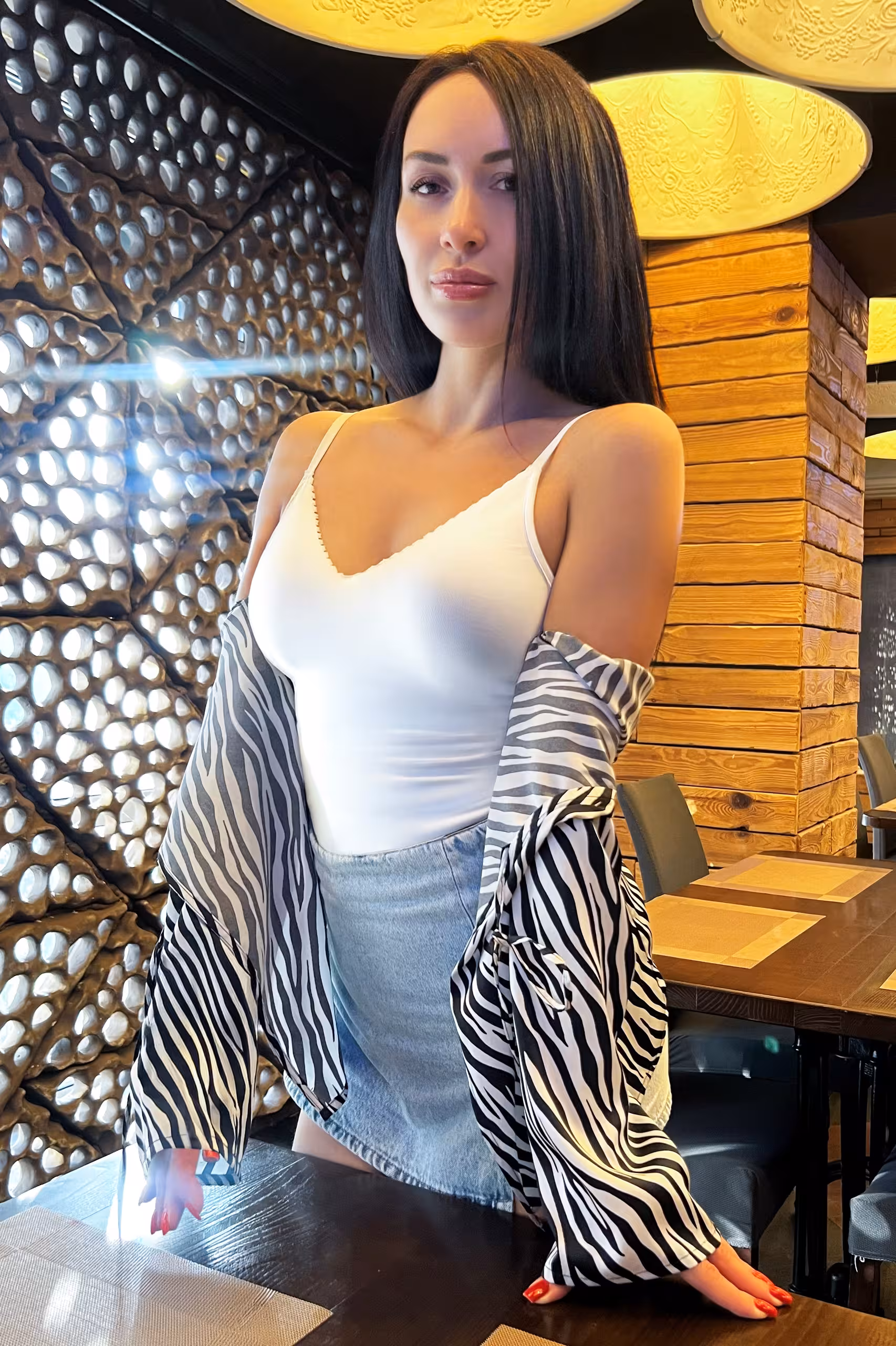 Yana 37 yo from Kyiv  Ukraine I'm a bride with eternal charm