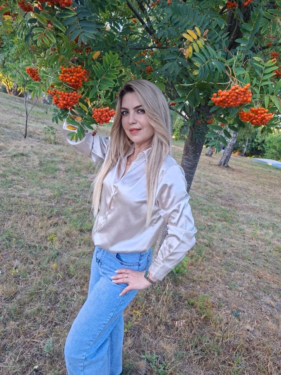 Oksana 44 Kiev Ukraine A charming bride with a beautiful soul