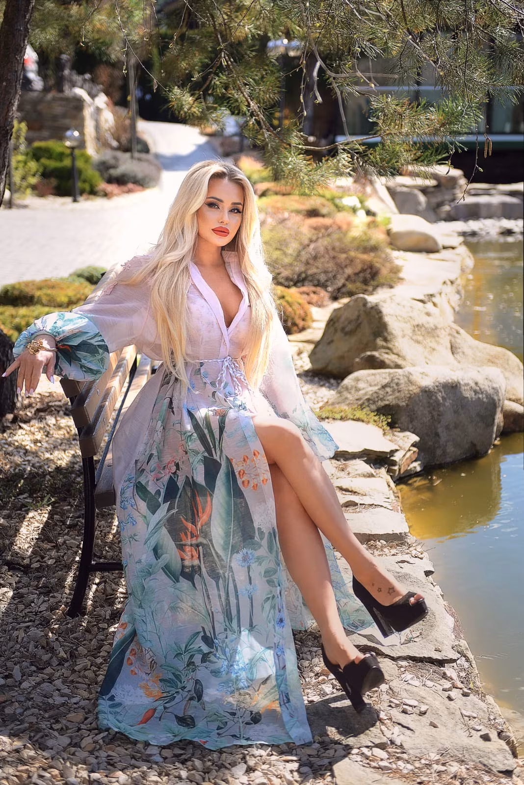 Viktoria 36 Dnepr Ukraine A charming bride with a generous heart
