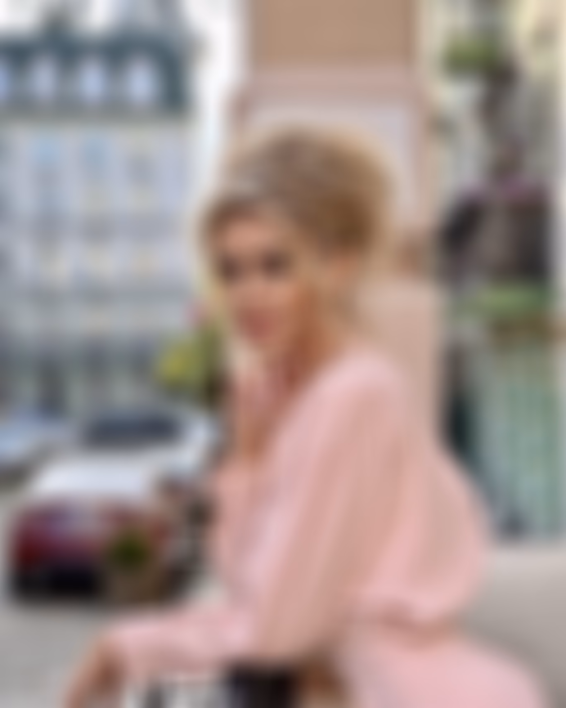 Olena 37 Kyiv Ukraine A charming bride with traditional values