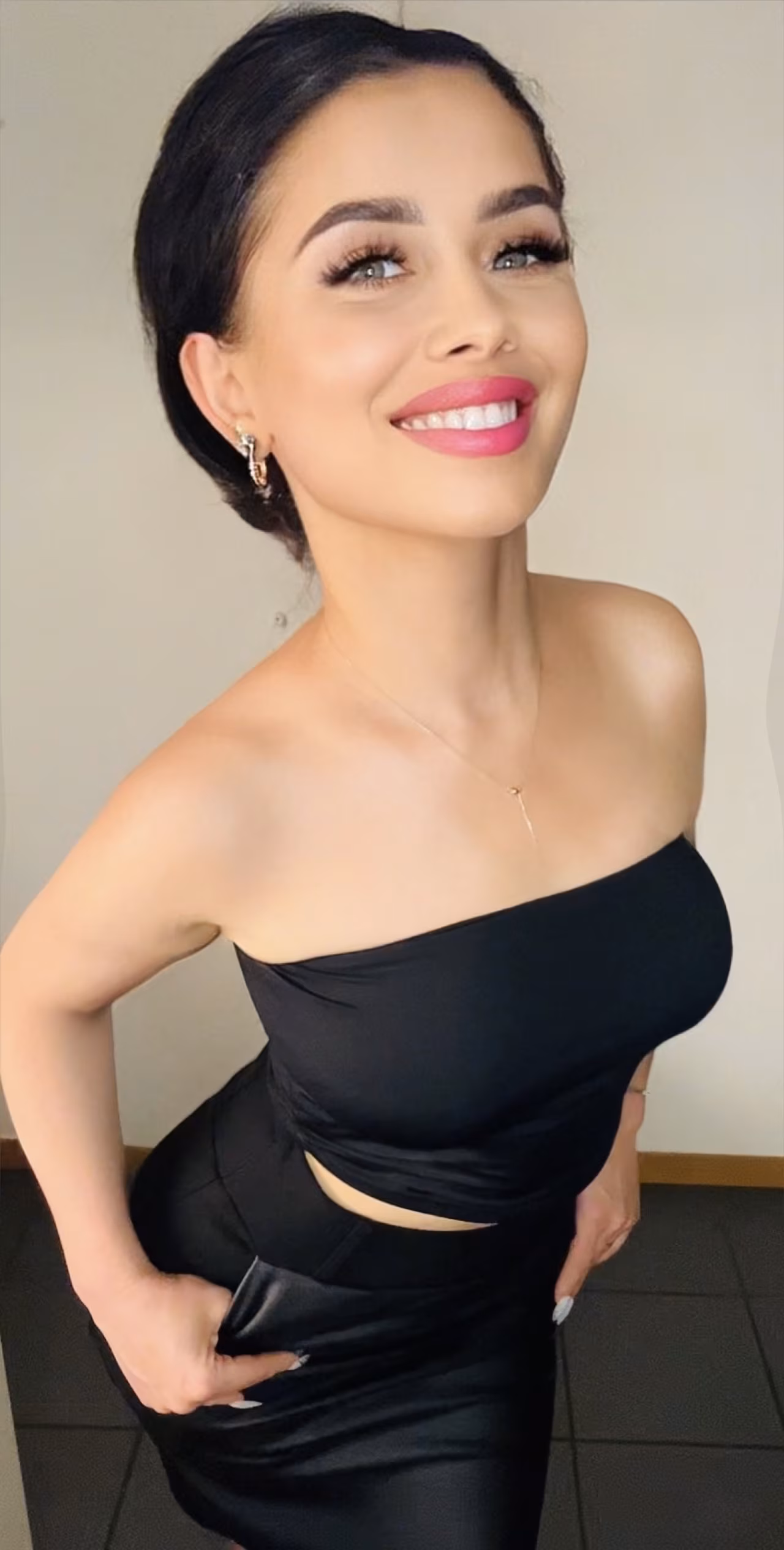 Tetiana 41 Fribourg Switzerland Charmer bride looking for a protector