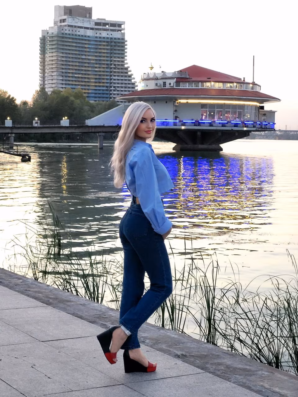 Yulia 40 Dnipropetrovsk Ukraine Charming bride wants to settle down
