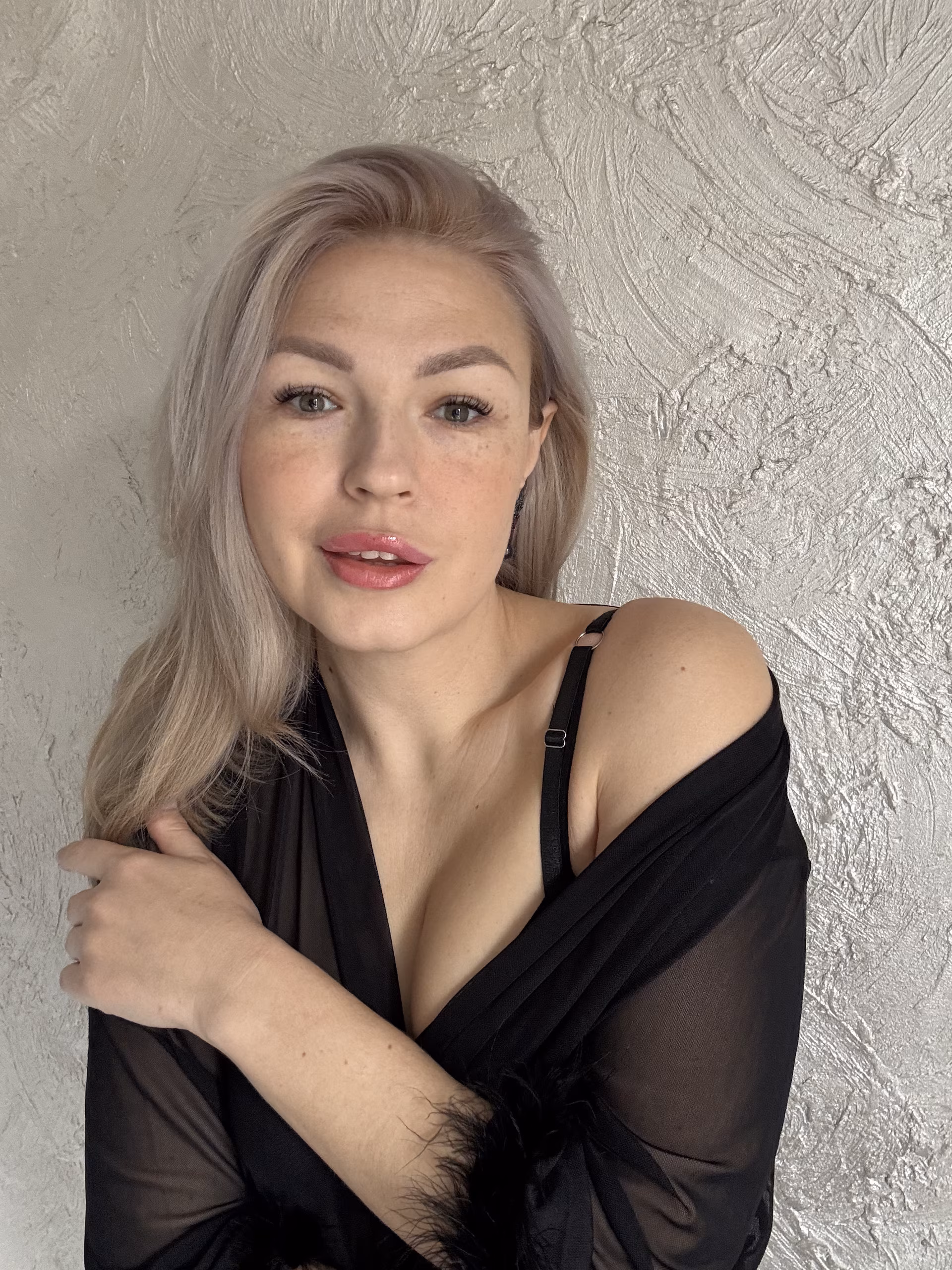Alena 39 Kryvyi Rig Ukraine Charms of a bride are everlasting