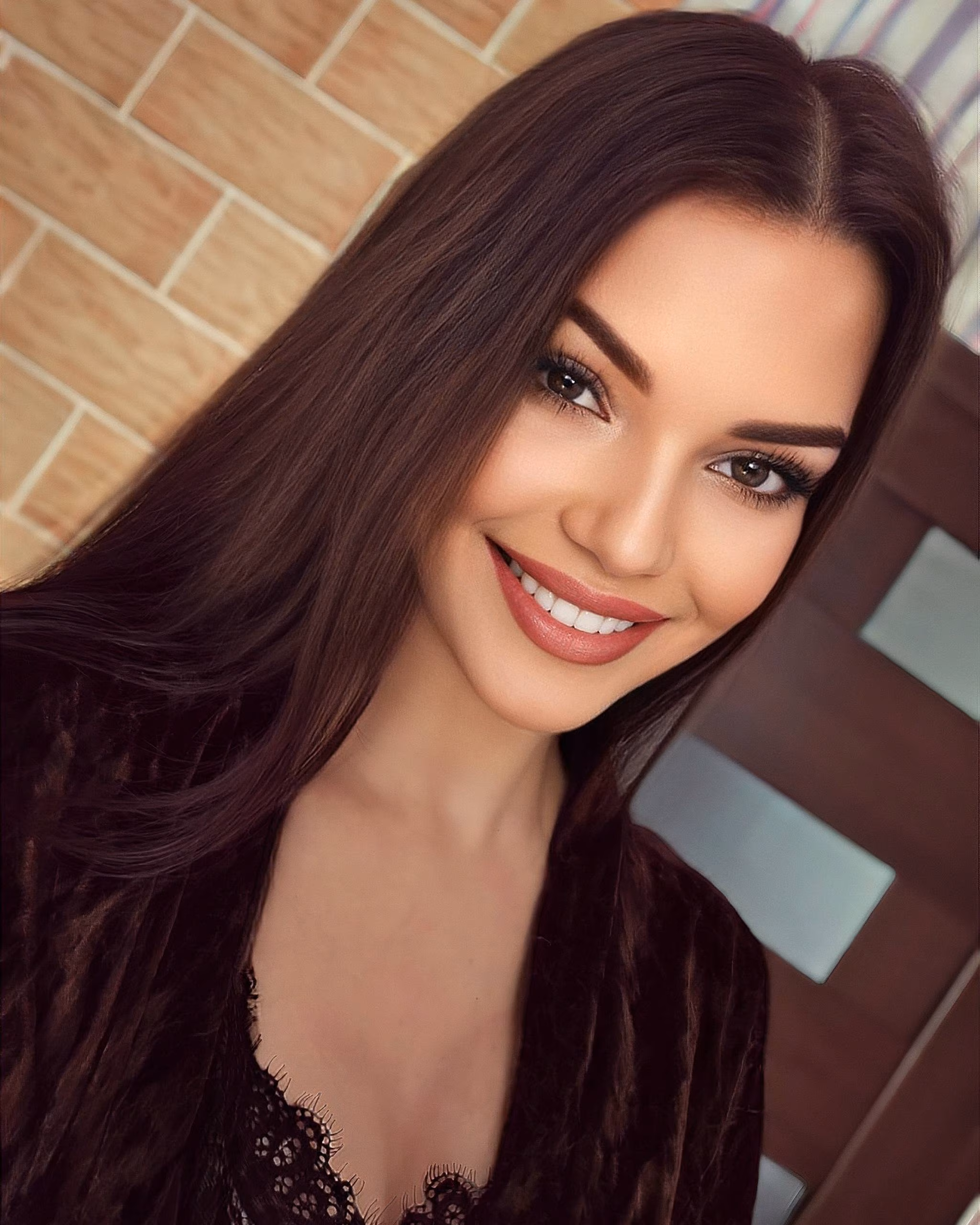Alina 19 Sumy Ukraine Charms of a bride are precious