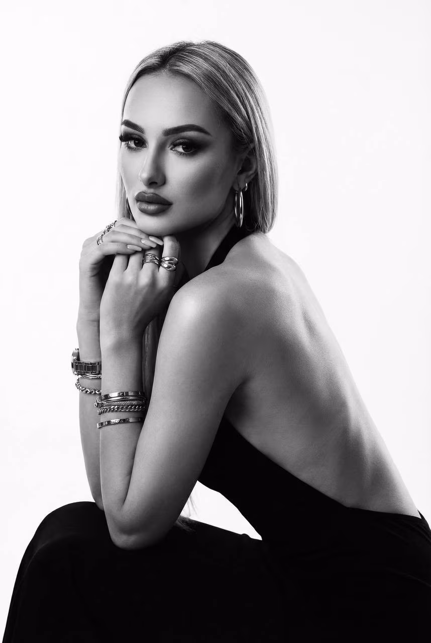 Anna 24 Ivano-Frankivsk Ukraine Charms of a bride are timeless
