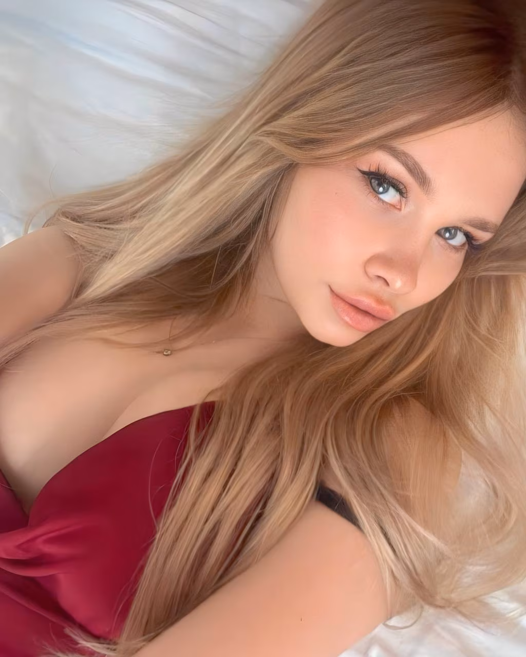 VICTORIA 21 Kirovograd Ukraine Charms of a bride are unforgettable