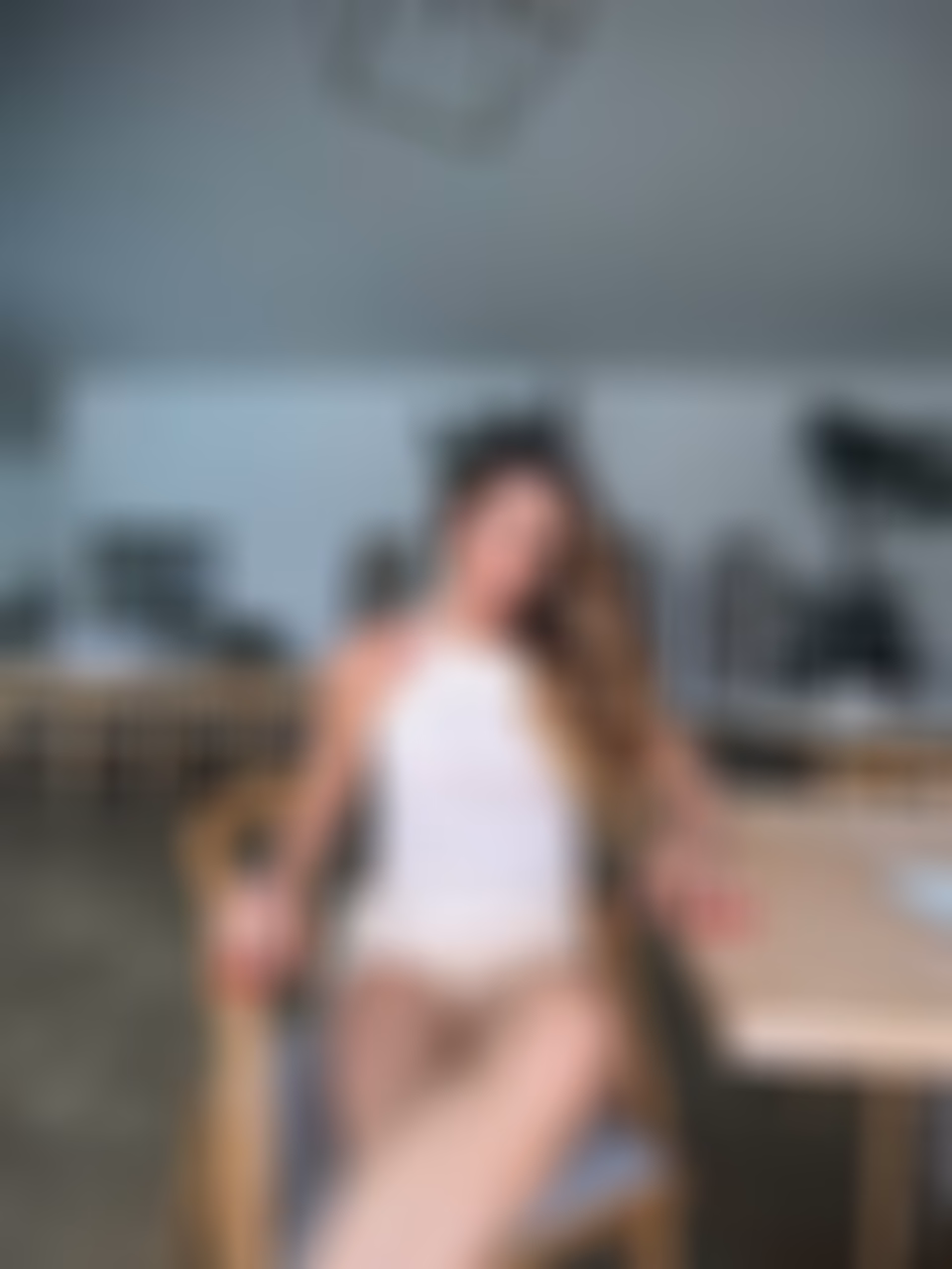Yuliana 32 Cali Colombia I'm a bride with a charming smile
