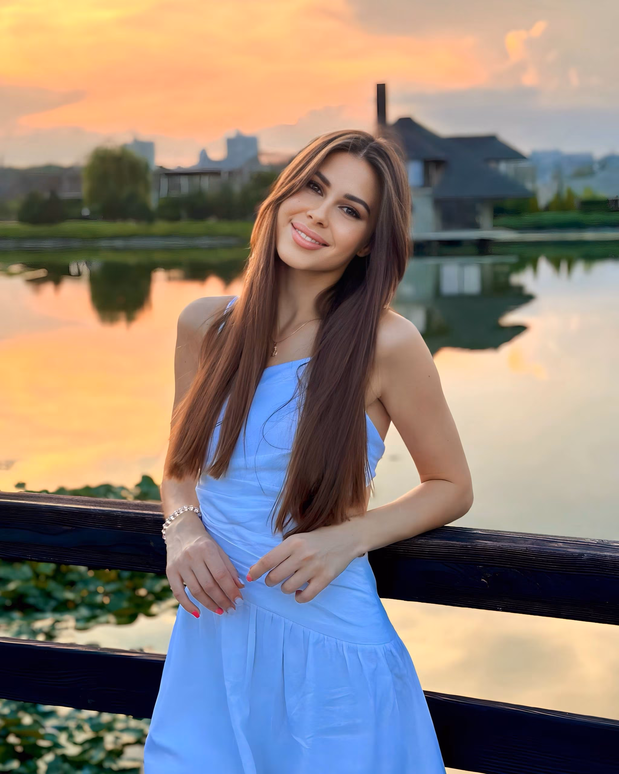Diana 25 Dnipro  Ukraine Im a bride with a charming personality