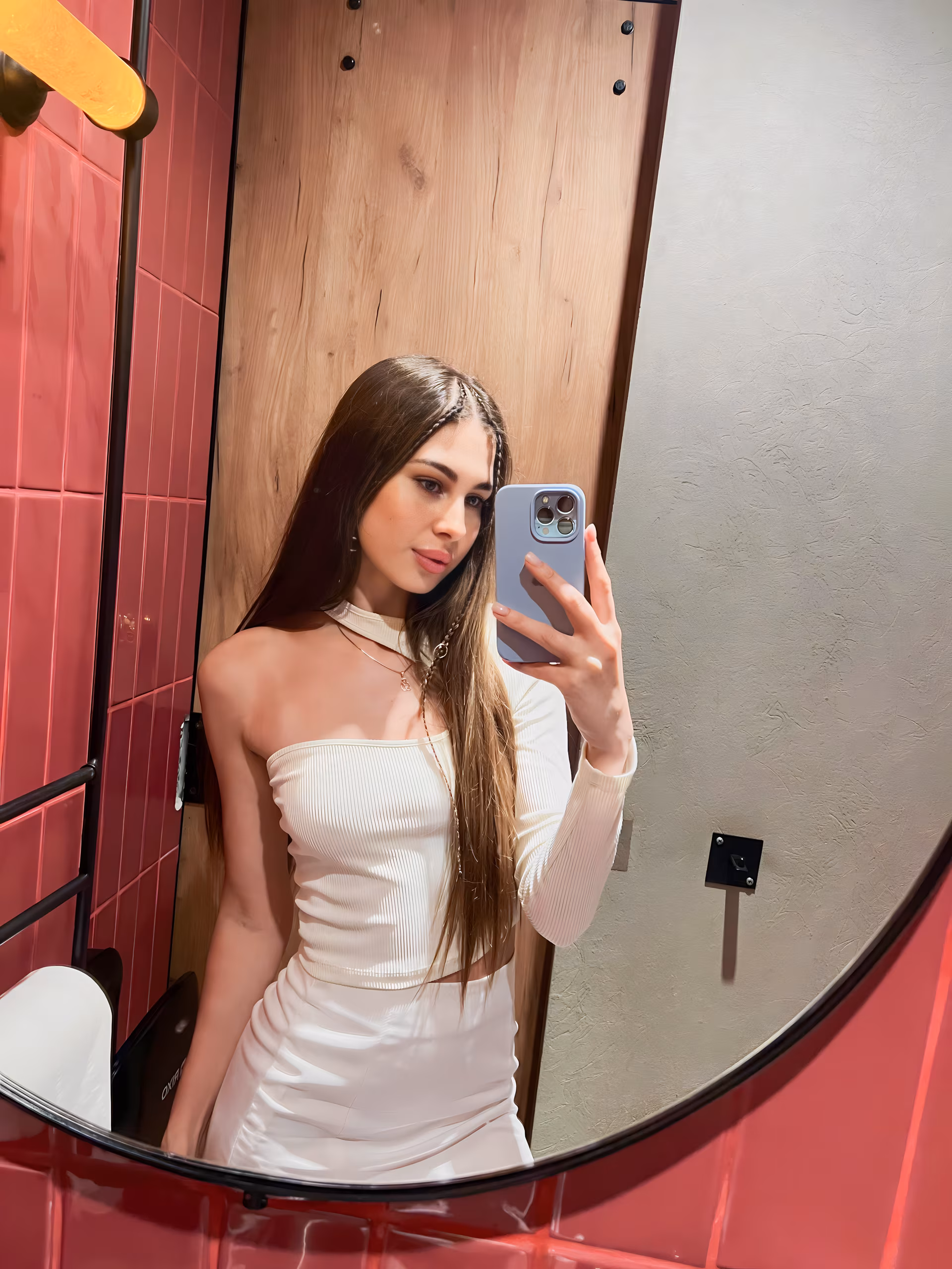 Diana 25 Dnipro  Ukraine Im a bride with a charming personality