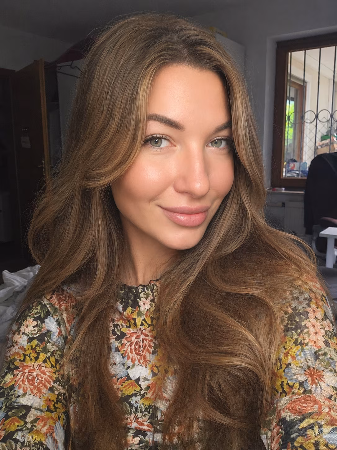 Natalia 36 Bottmingen Switzerland I'm a bride with a charming smile