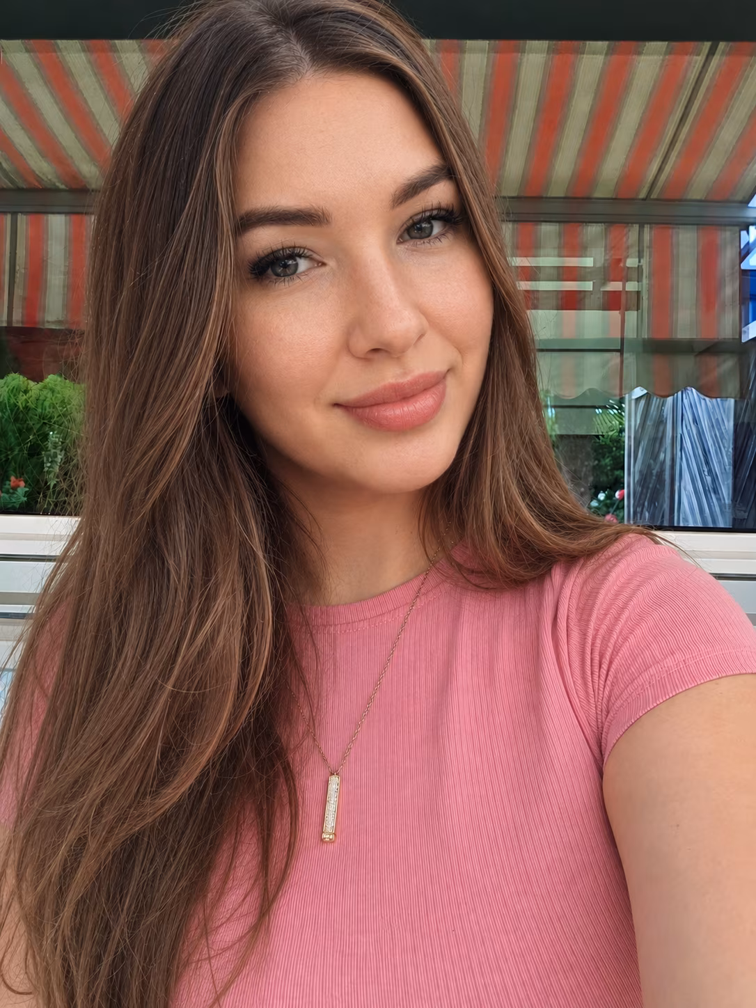 Natalia 36 Bottmingen Switzerland I'm a bride with a charming smile