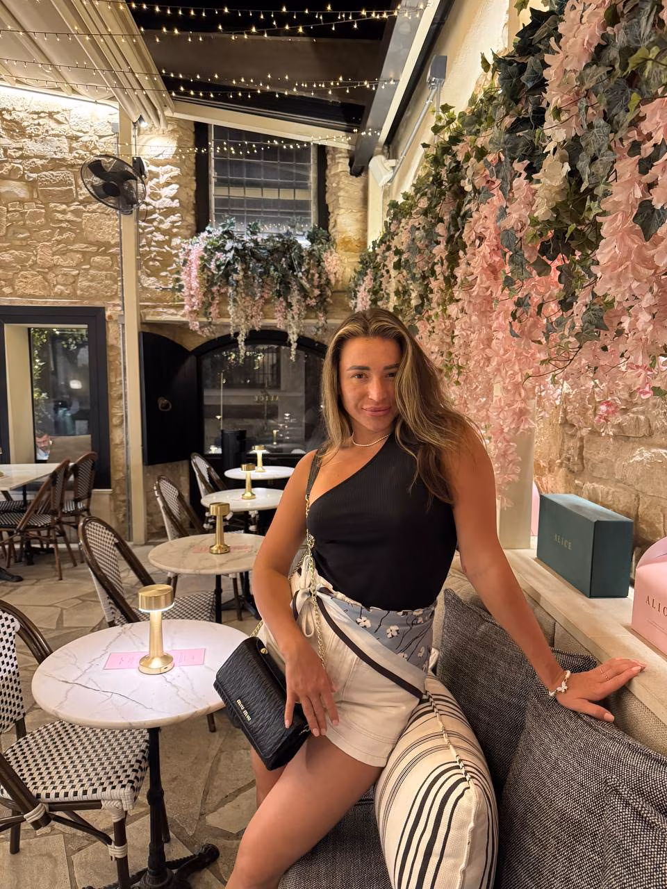 Tatiana 35 Charlotte(USA);Kyiv(UA) USA I'm a charming bride with grace