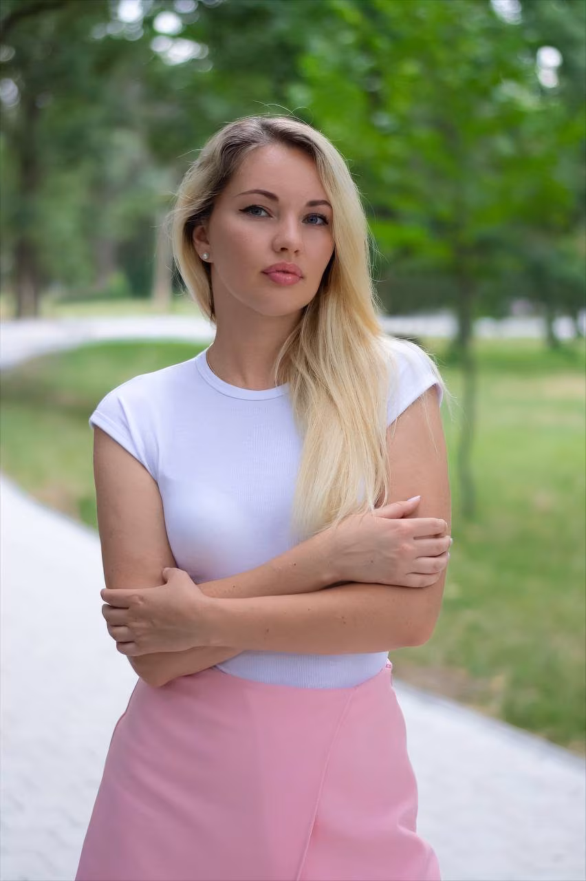 Olga 42 Bucharest Romania Charmed bride seeking a lifelong partner