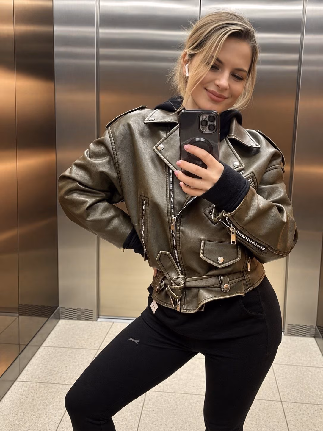 Yulia 46 Weil am Rhein Germany Charming bride looking for her soulmate