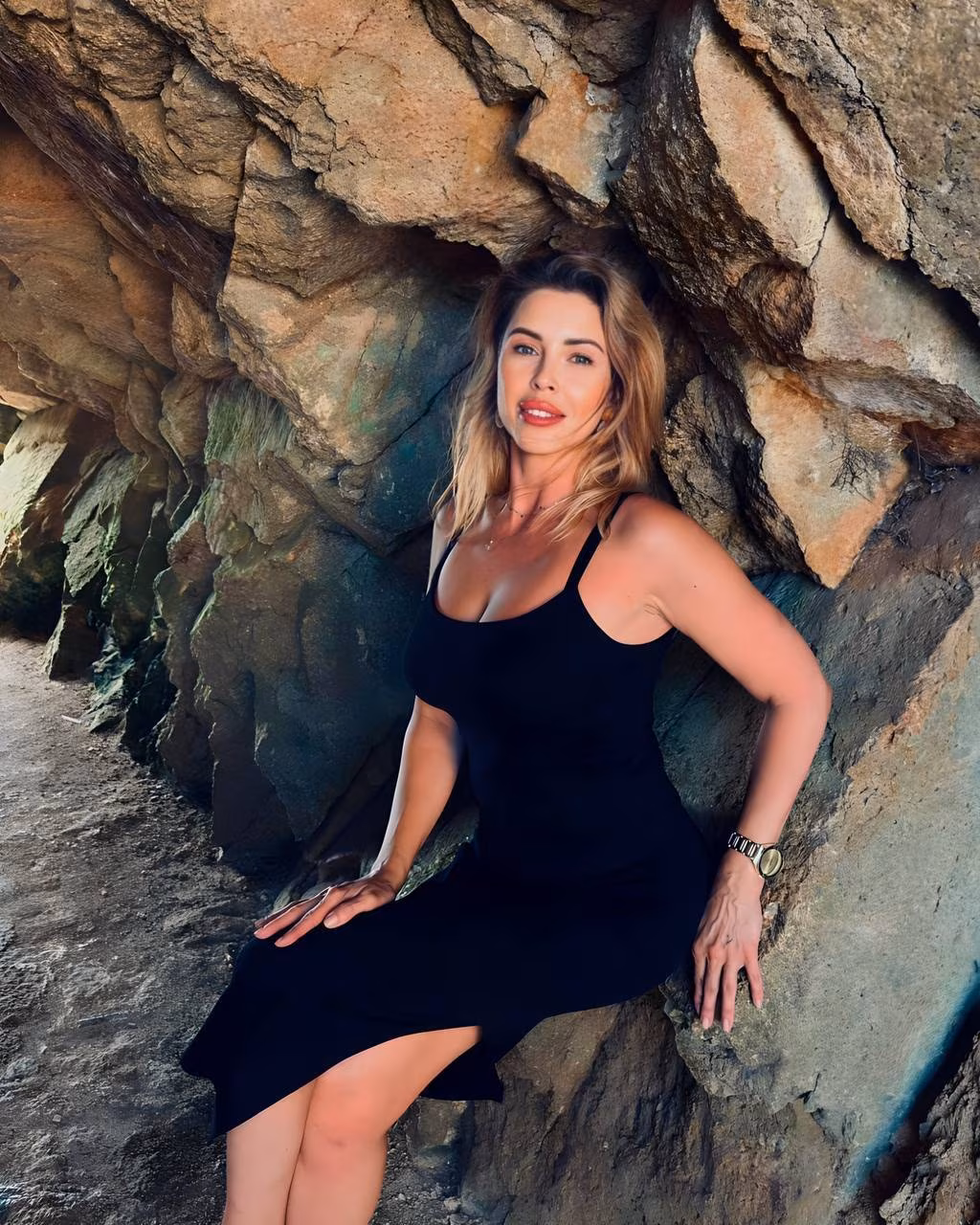 Anna 41 Hamburg Germany Charms of a bride are captivating