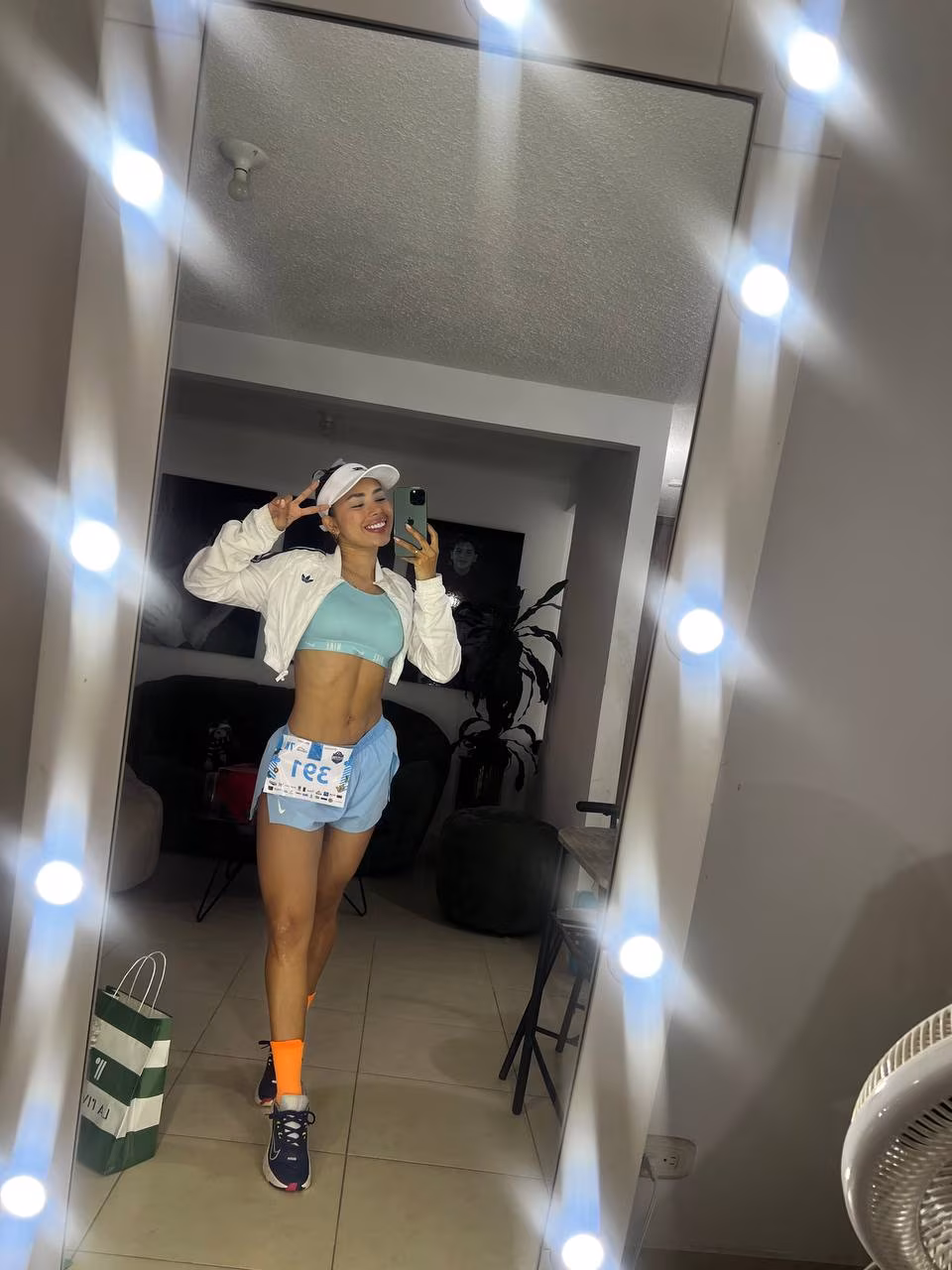 Jenifer 28 Cali Colombia Charms of a bride are everlasting