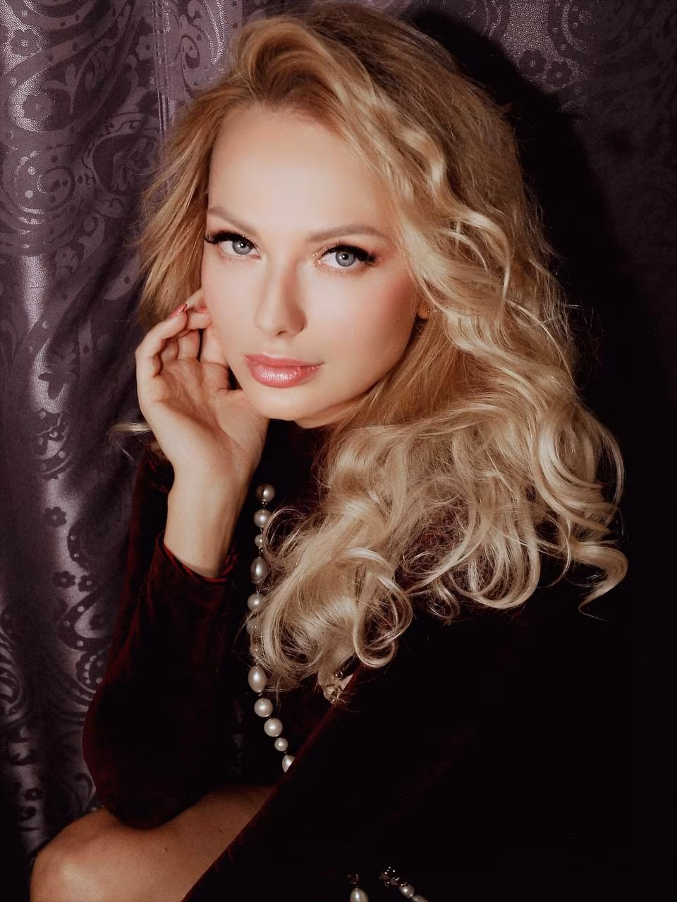 Yulia 40 Cannes France Charms of a bride are magical