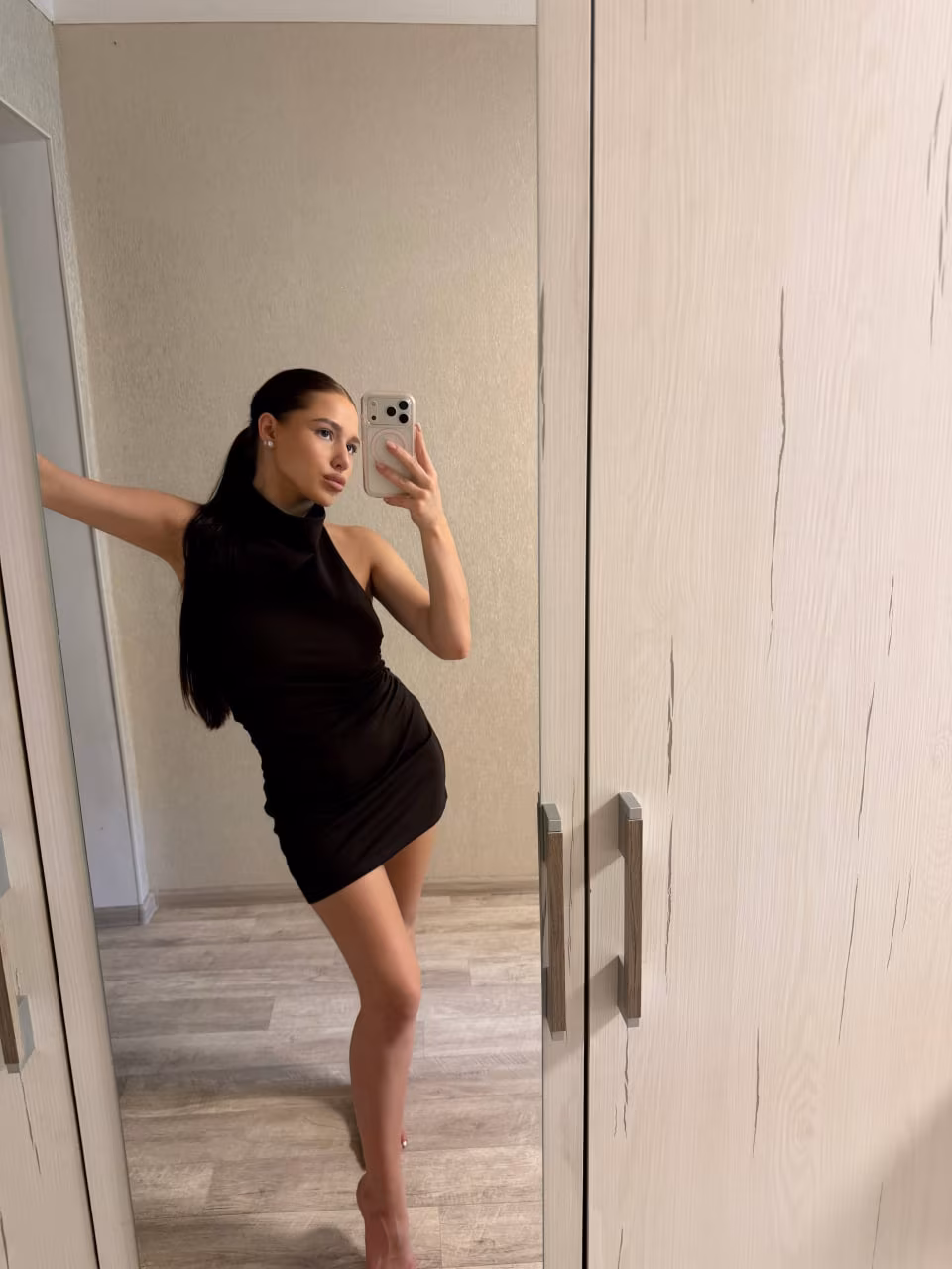 Olena 23 Kryvyi Rih Ukraine Im a charmed bride with a bright future