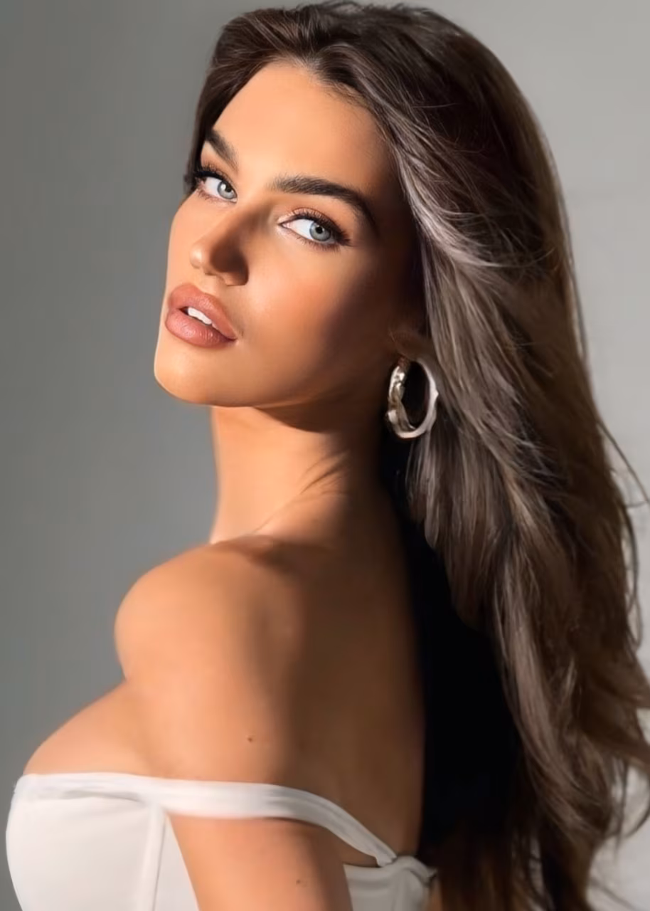 Diana 21 Kyiv, Paris Ukraine Im a charming bride with endless love