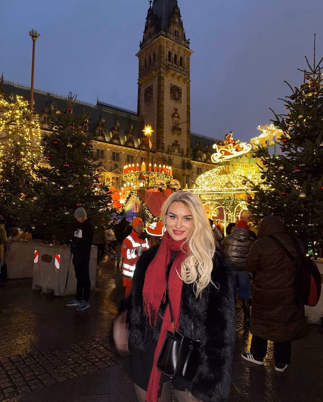 Elina 32 Hamburg Germany A bride with charm is who I am
