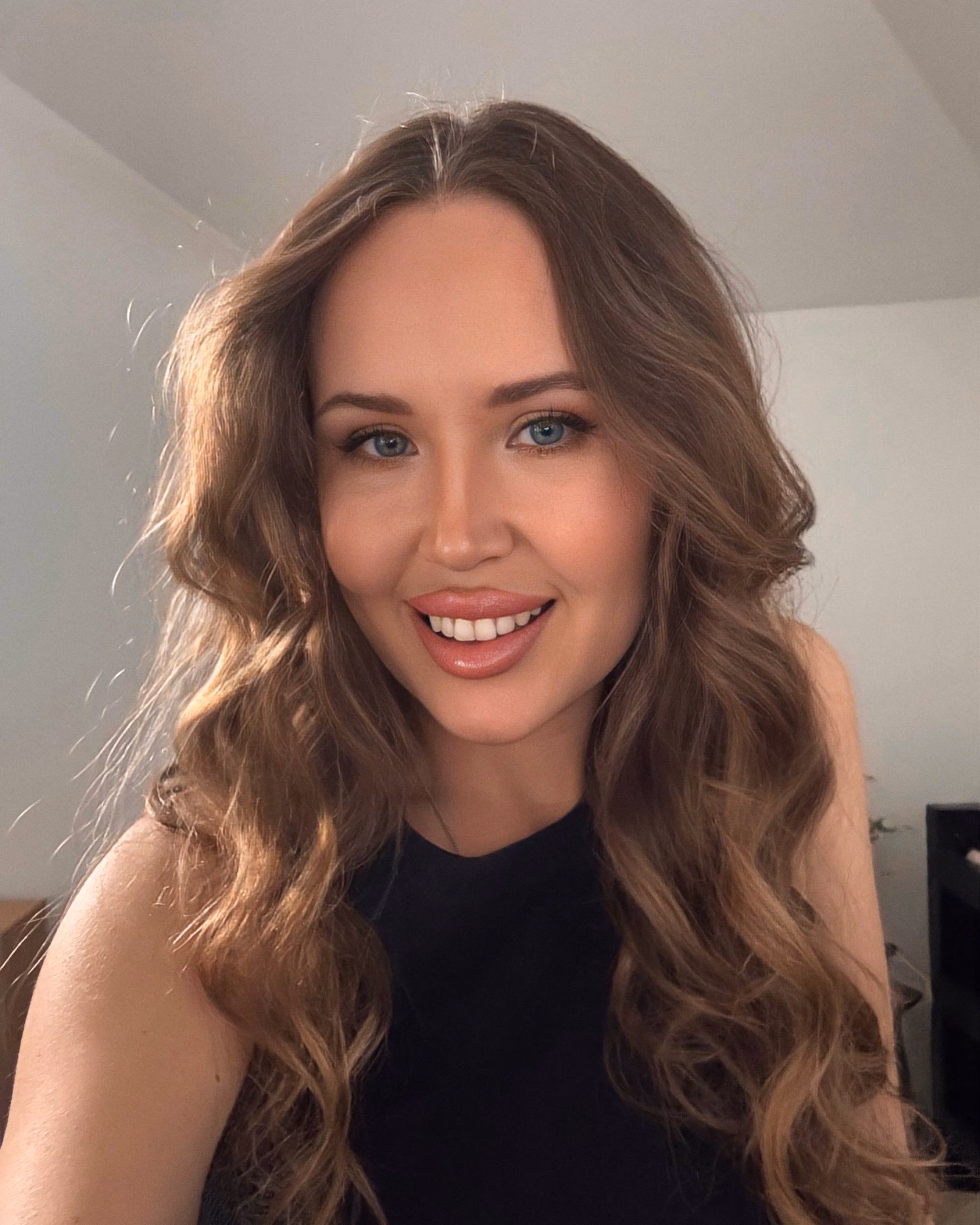 Valeriia 37 Warsaw Poland Charmed bride seeking a faithful man