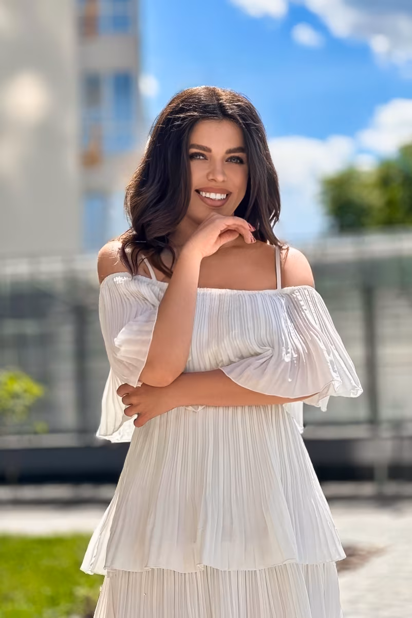 Yana 30 Kyiv Ukraine Charmed bride seeking a faithful man