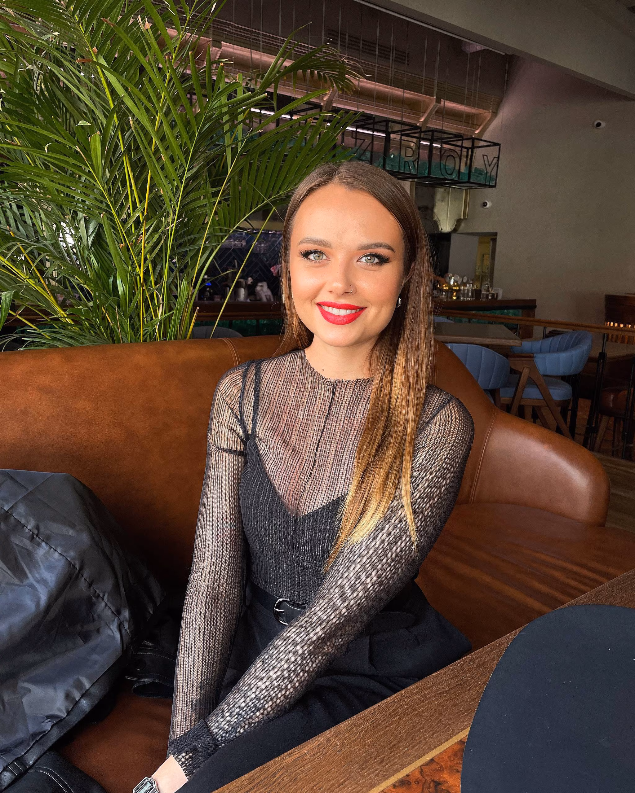 Anna 34 Kyiv   Ukraine Charming bride looking for her destiny