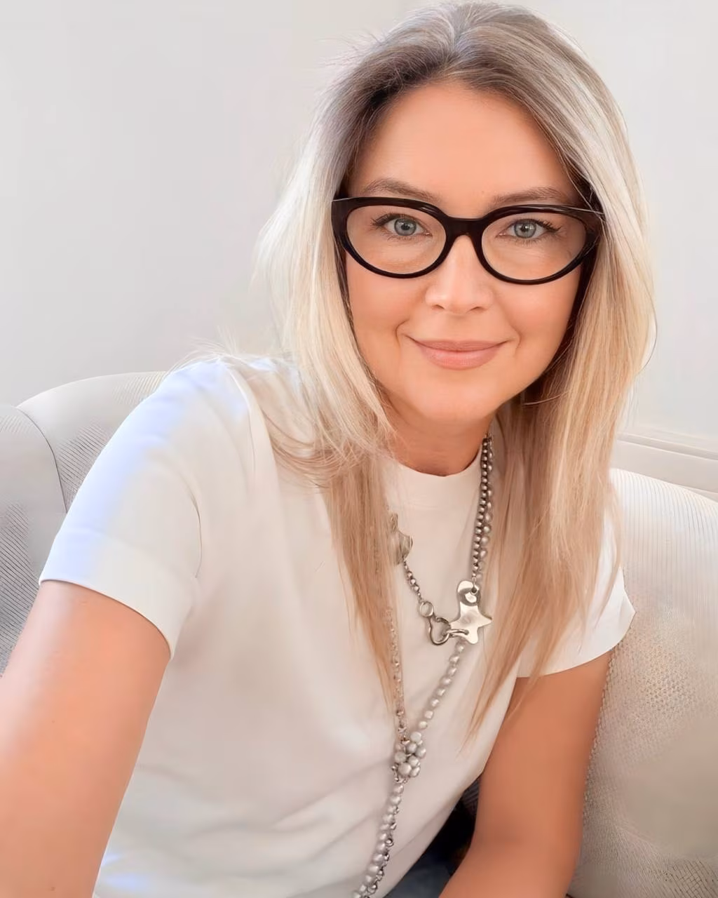 Yulia 51 Grenoble France Charming bride looking for her other half