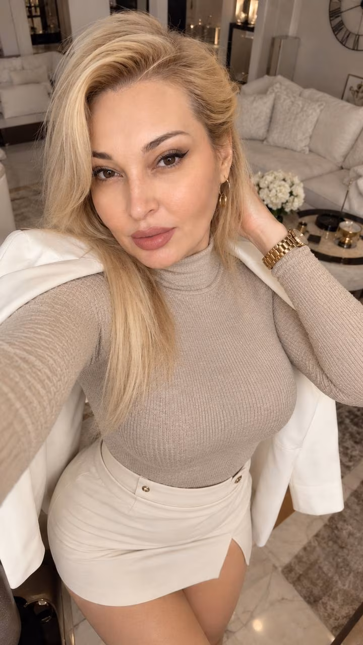 Olena 42 Kyiv Ukraine Charming bride ready for romance