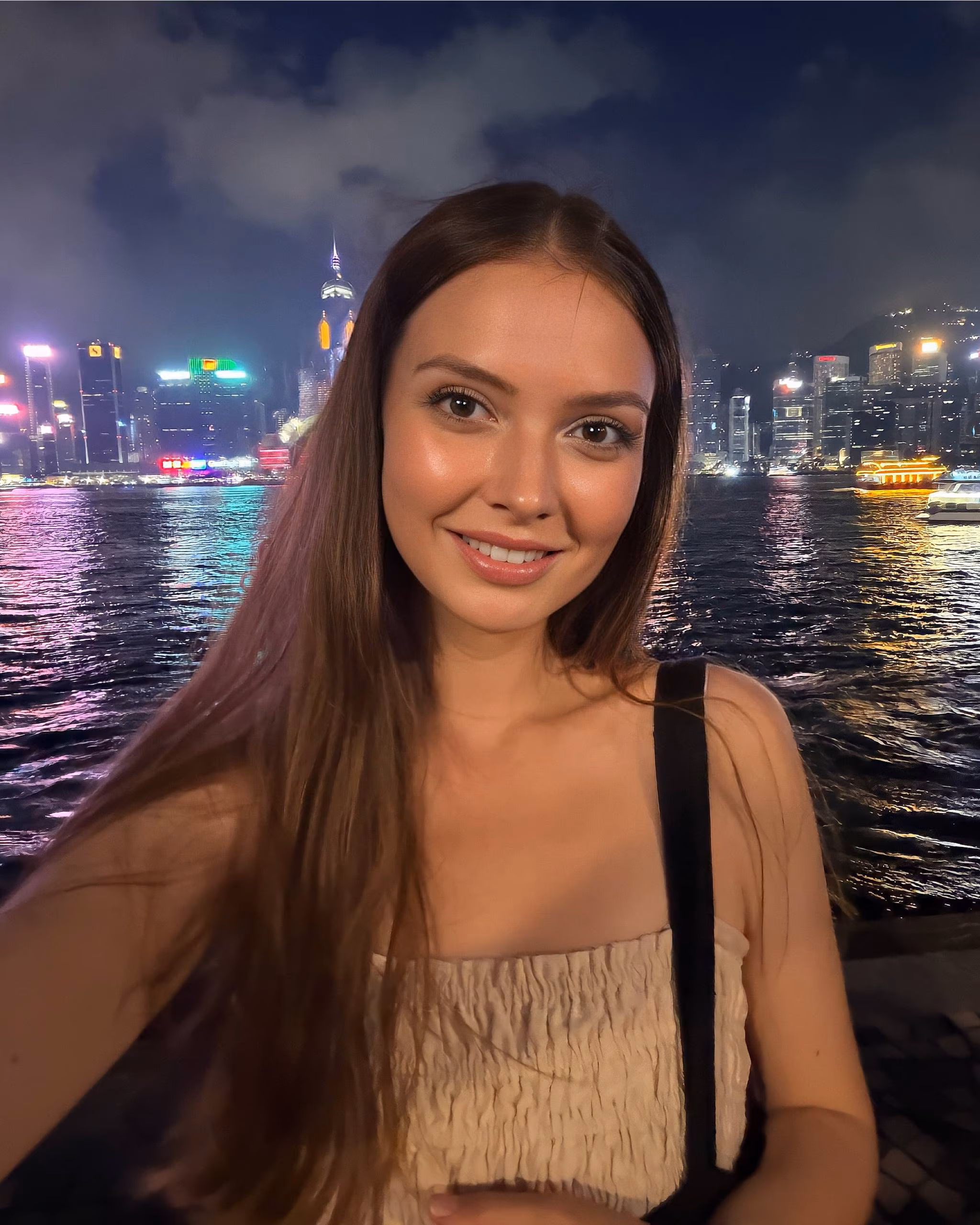 Alina 28 Bangkok Thailand Charms of a bride are enchanting