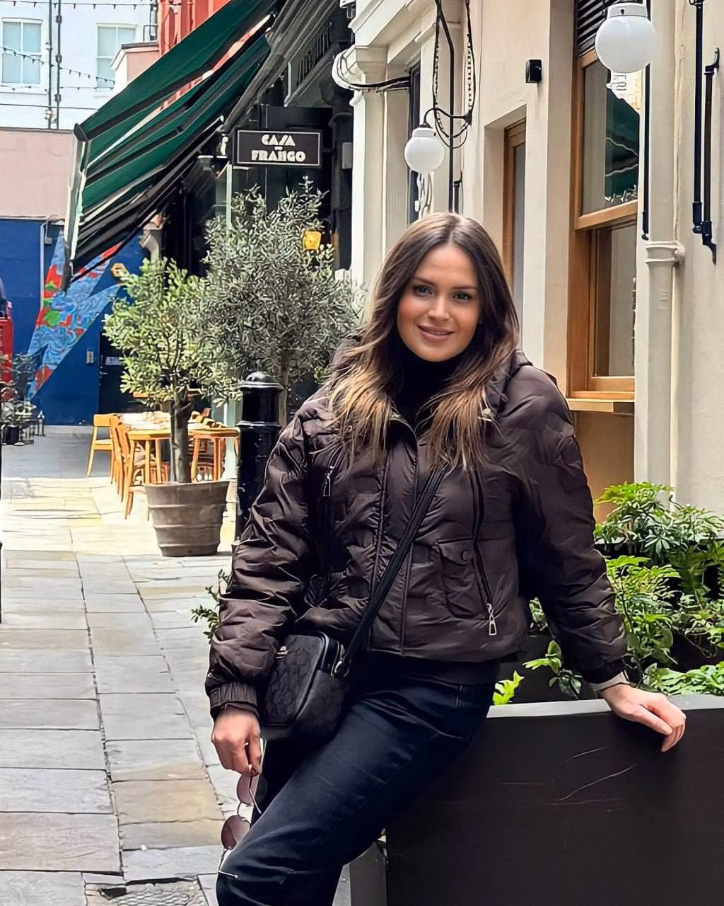 Anna 38 London United Kingdom Charms of a bride are unforgettable