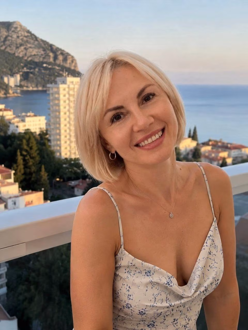 Julia 49 Kyiv Ukraine Im a charmed bride with a pure heart