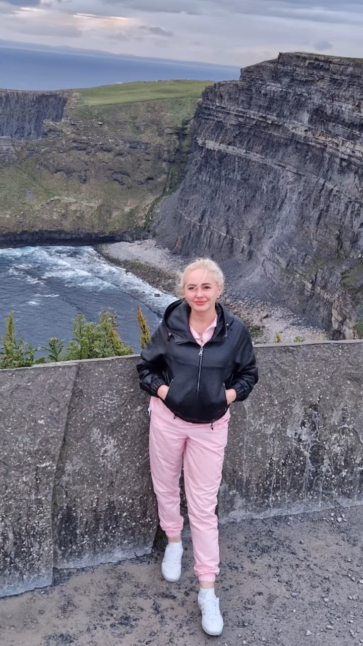 Iryna 40 Tullamore Ireland Im a charming bride with grace