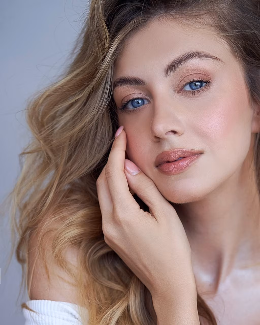 Julia 30 Dnepr Ukraine The charm of a bride is real